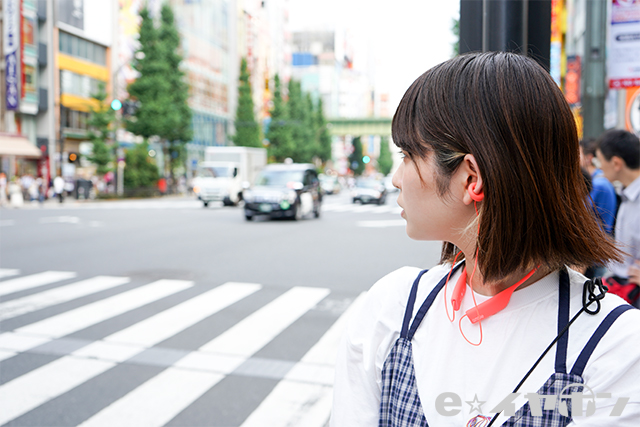 音楽を聴きながら危険を察知できる